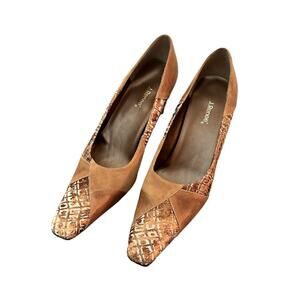 J Renee Women's Beige, Bronze, and White Pumps, size 10